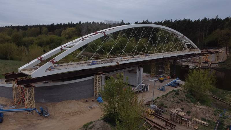 NOWA KŁADKA W CZERWONAKU